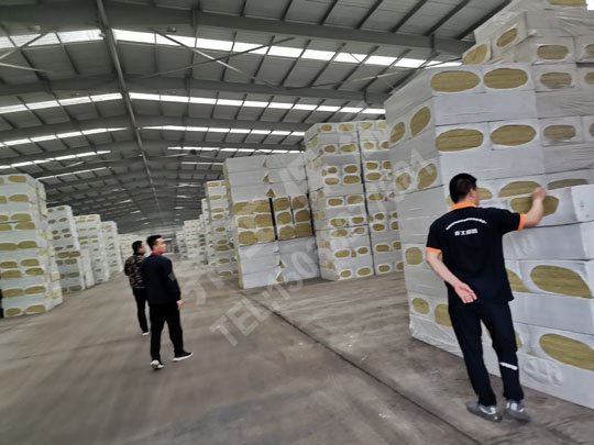 僅從巖棉的顏色上能判定巖棉的質(zhì)量好壞嗎？