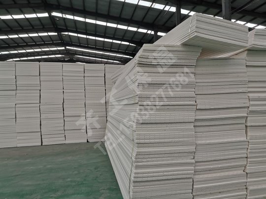 擠塑保溫板在什么條件下才能施工？