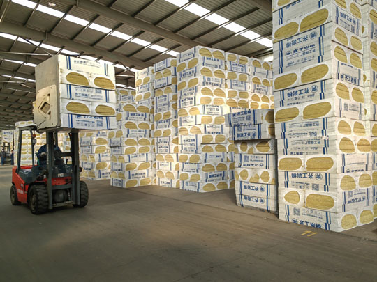 巖棉倉(cāng)儲(chǔ)區(qū)