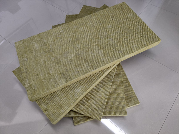 生產巖棉板的廠家講解該產品的使用范圍和方法